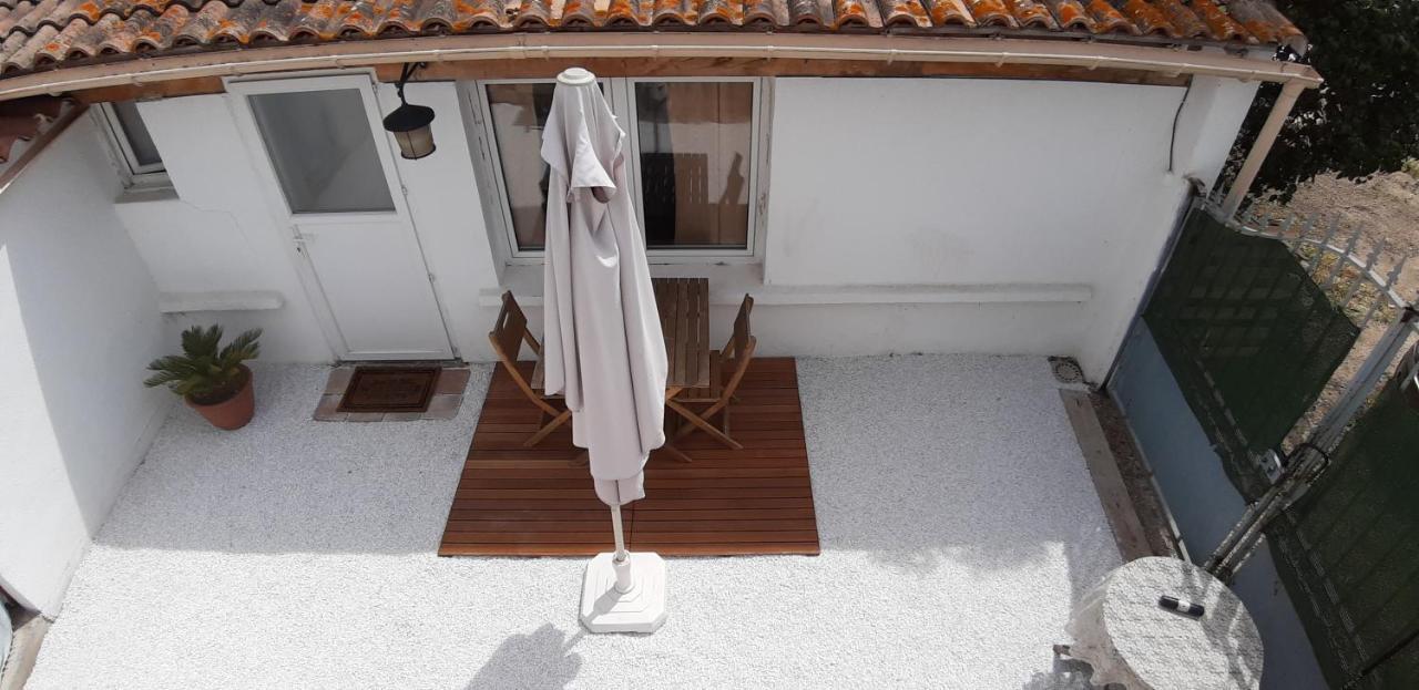 Petit Studio Independant Dans Jardin Avec Parking Et Portail Electrique Marseille Luaran gambar